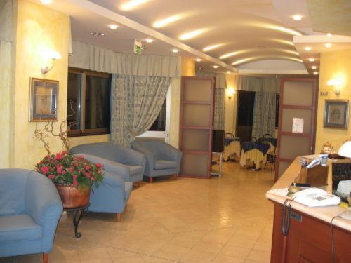 Hotel La Fonte Озимо Екстериор снимка
